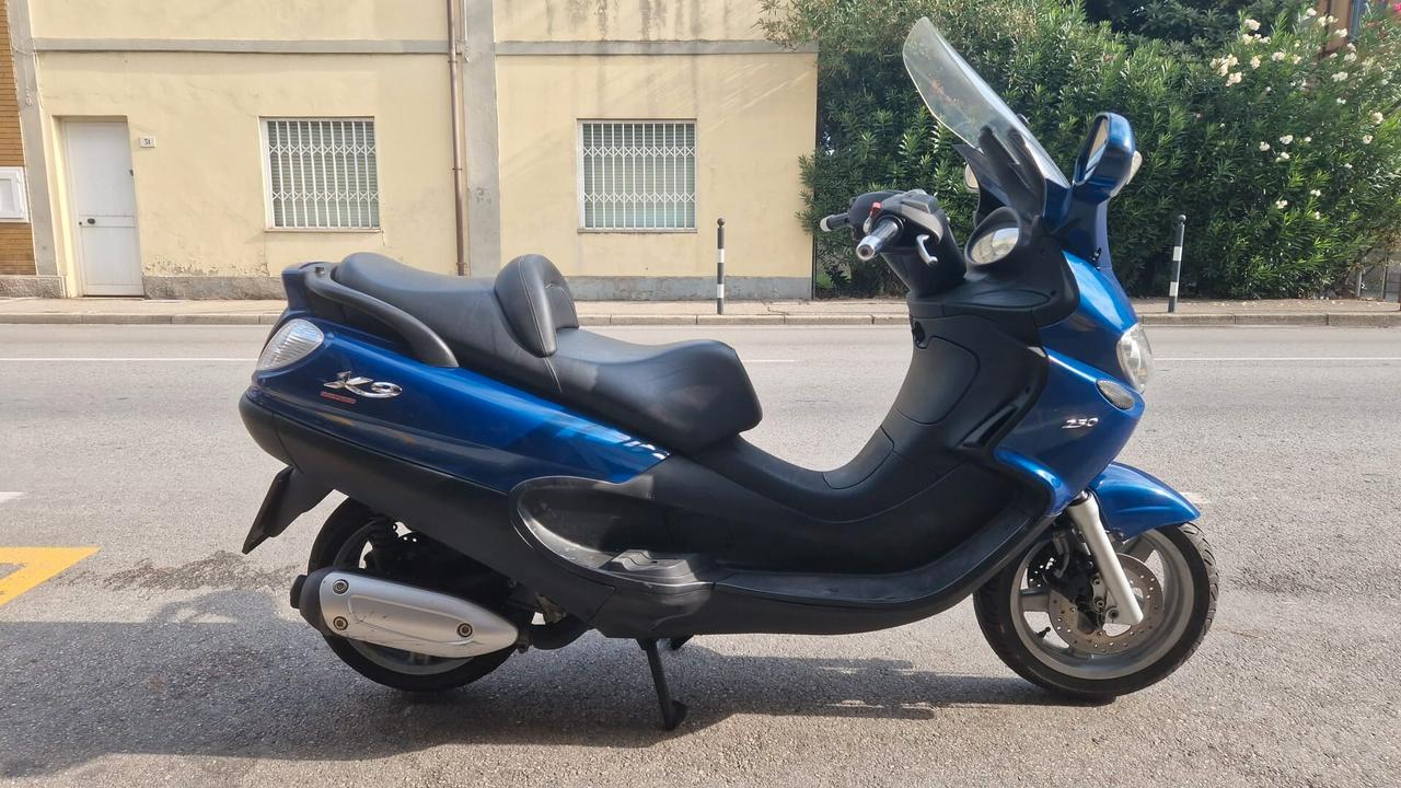 Piaggio X9 250 C.C Blu Met. 05/2004