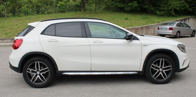 MERCEDES-BENZ GLA 200 d Automatic Premium