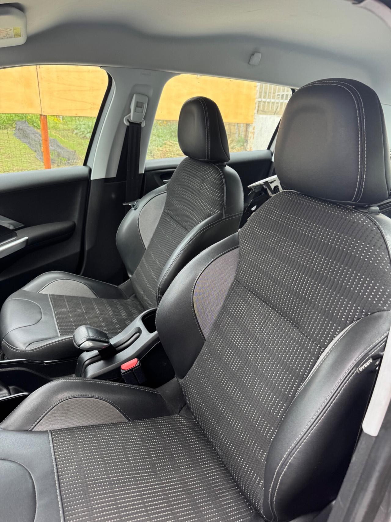 Peugeot 2008 PureTech 82 S&S Allure