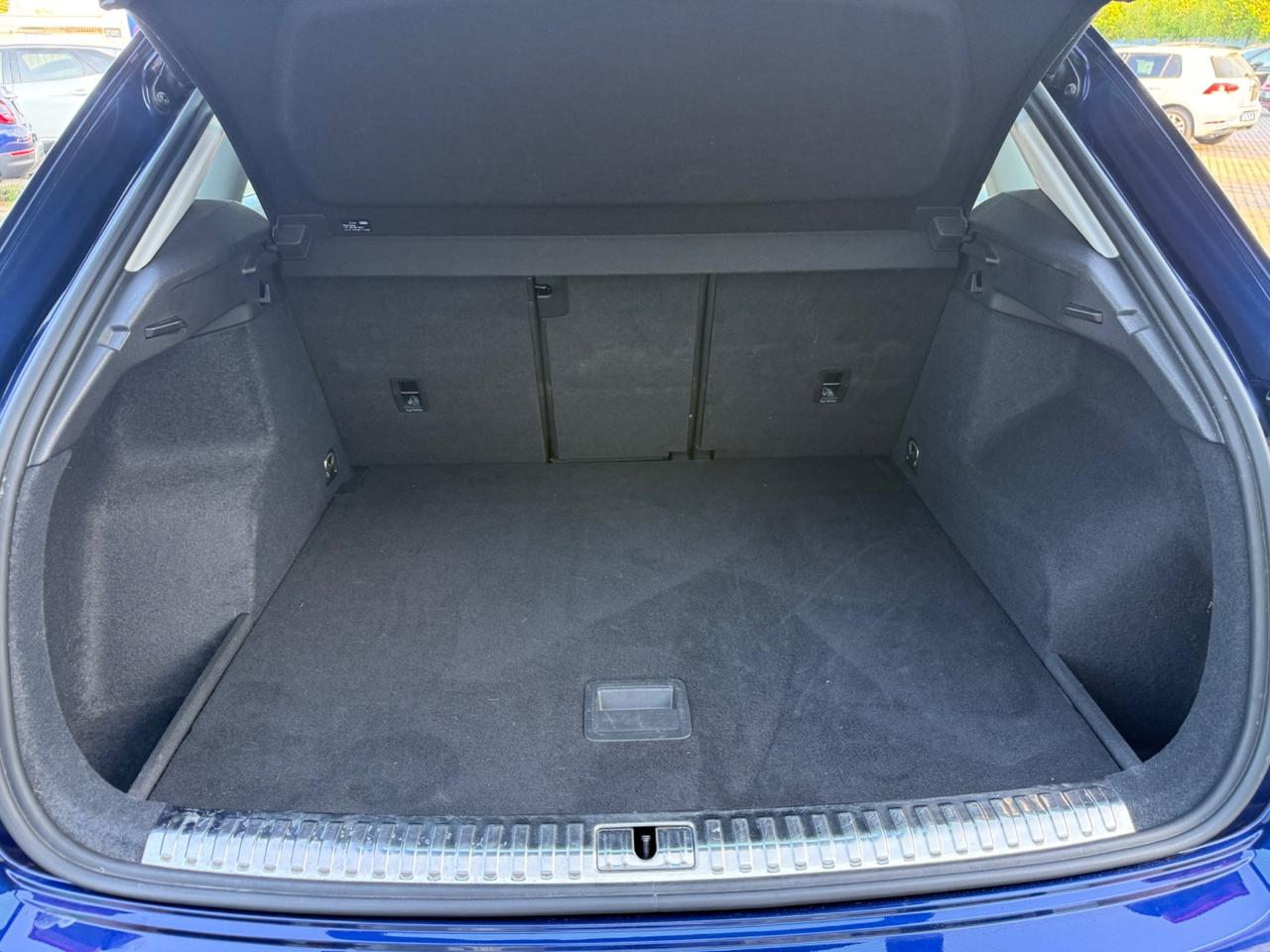 Audi Q3 35 TDI quattro S tronic Business Advanced
