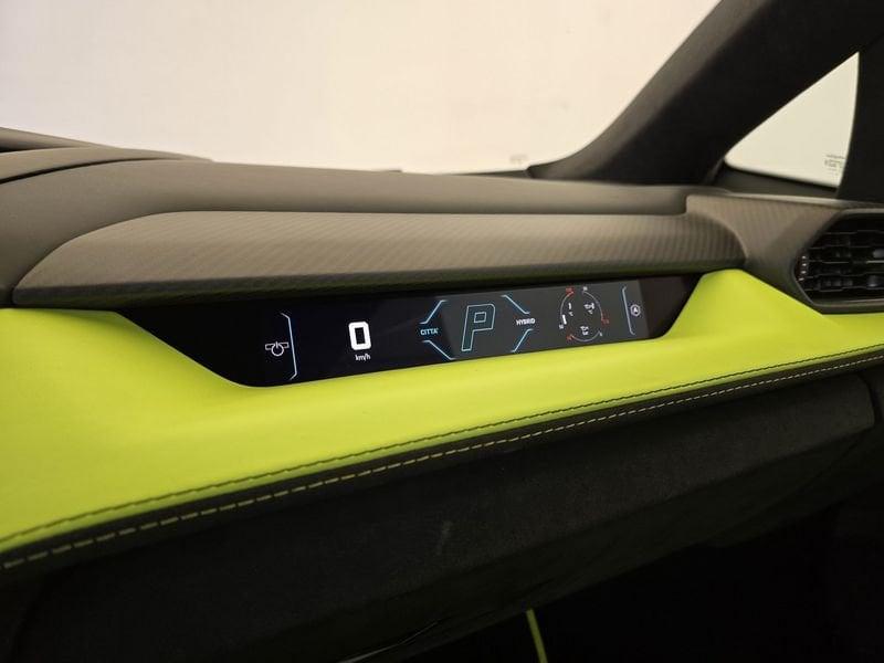 Lamborghini Revuelto Revuelto 6.5 V12