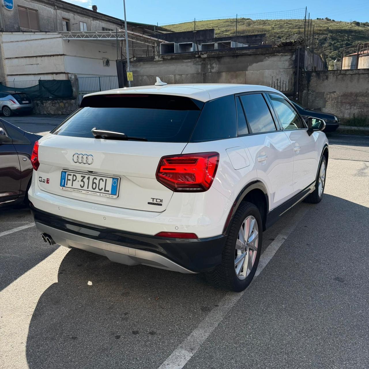 Audi Q2 2.0 TDI quattro S tronic Business