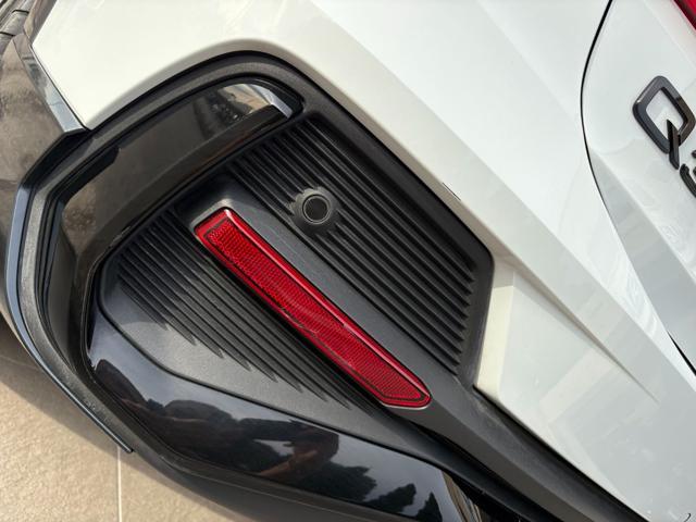 AUDI Q3 SPB SPORTBACK 40TDI S tronic S line Identity Black