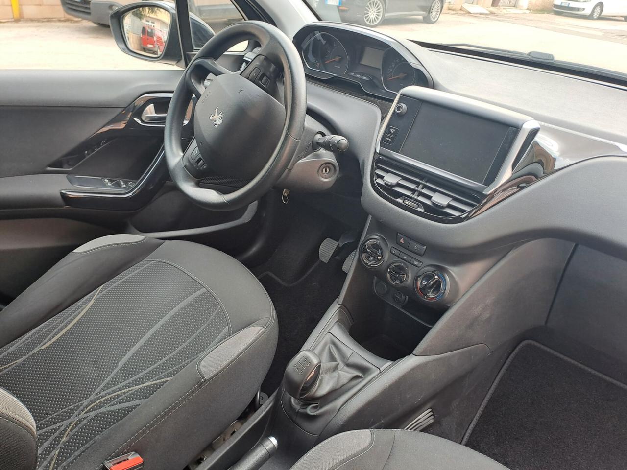 Peugeot 208 1.4 HDi 68 CV 5 porte Active