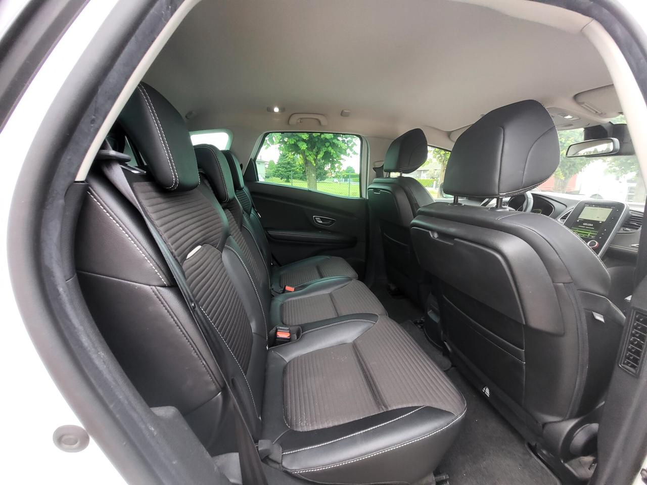 Renault Scenic Scénic dCi 8V 110 CV EDC Energy Bose
