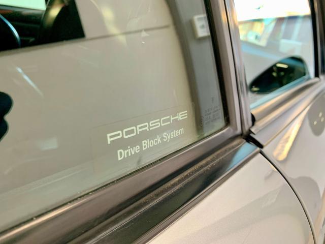 Porsche 993 911 993 Coupe 3.6 Carrera Tiptronic S - ASI