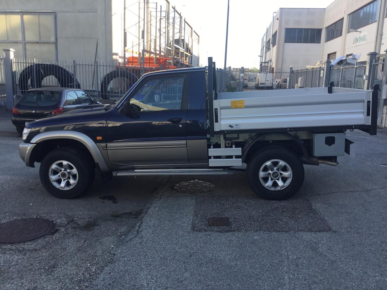 Nissan Patrol GR 3.0 TD passo lungo pik up cassone ribaltabile