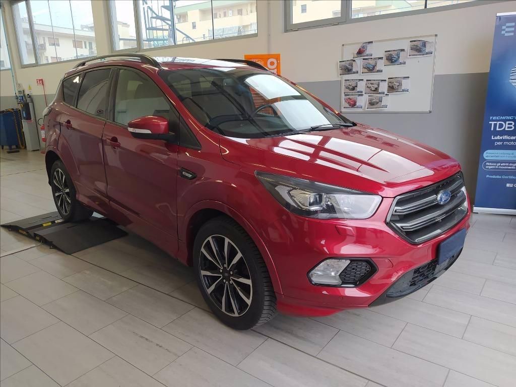 FORD Kuga 1.5 tdci ST-Line s&s 2wd 120cv del 2017