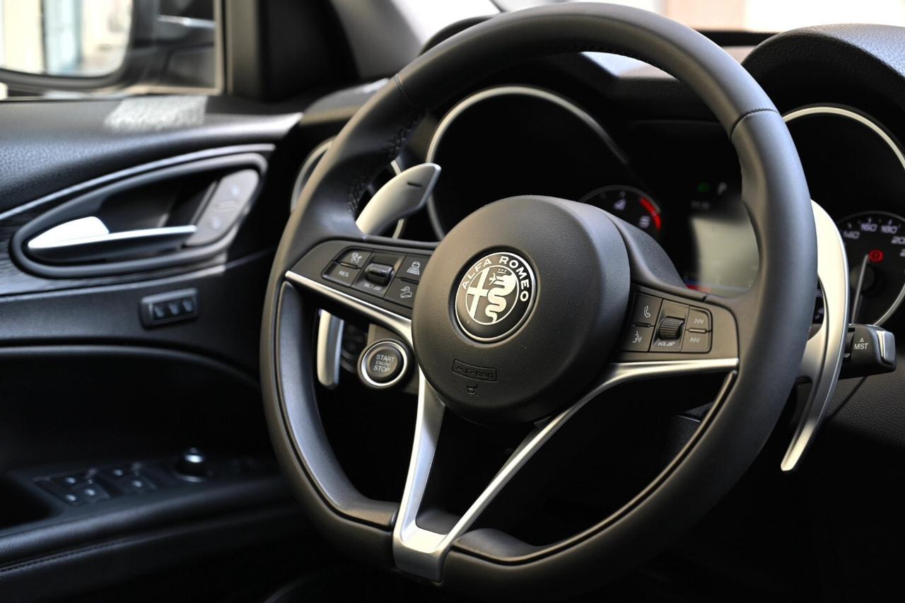 Alfa Romeo Stelvio 2.2 Turbodiesel 210 CV AT8 Q4 Super