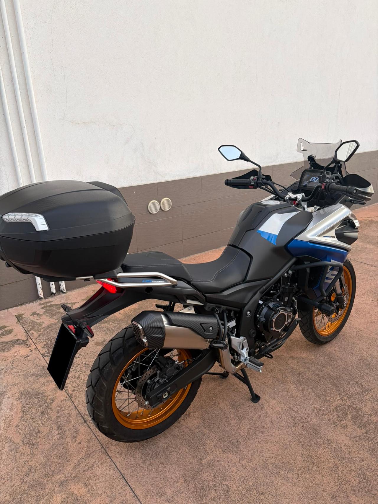Voge Valico 525 TOURING BLU SILVER CON BAULETTO