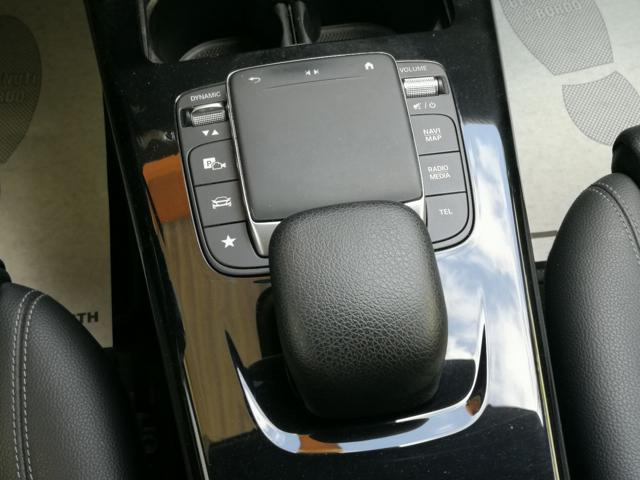 MERCEDES-BENZ A 200 d Automatic Business