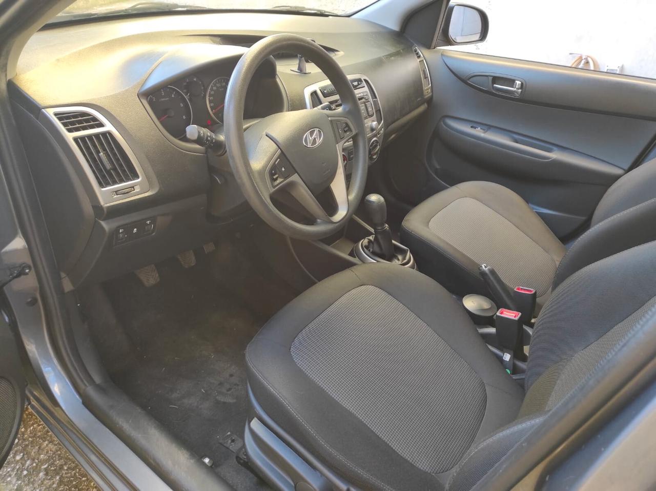 HYUNDAI I20 5 PORTE 1100 DIESEL MOTORE NUOVO