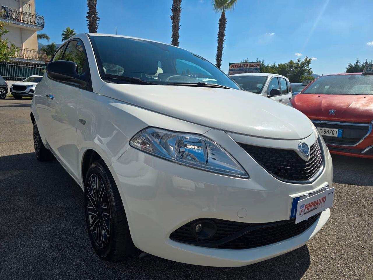LANCIA Y 1.0 HYBRID 71CV GOLD EDITION