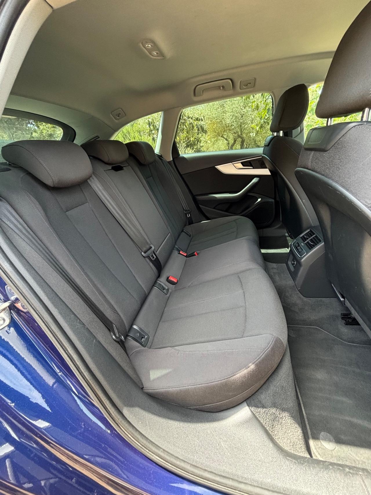 Audi A4 allroad 3.0 TDI 218 CV S tronic Business Evolution