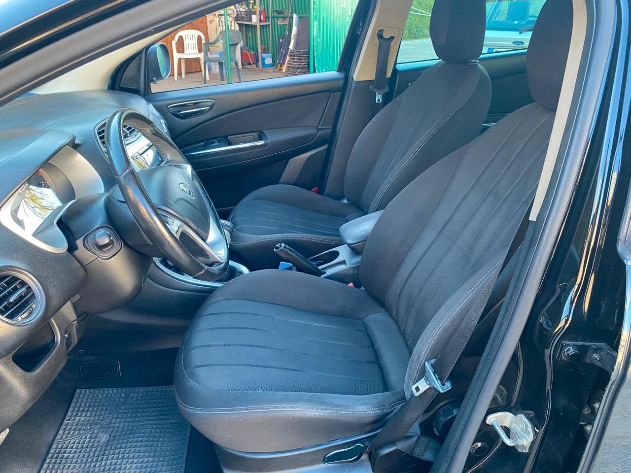 Lancia Delta 1.6 MJT 120cv full opt 2011