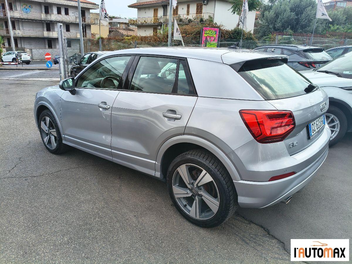 AUDI - Q2 - 1.0 TFSI S tronic Business