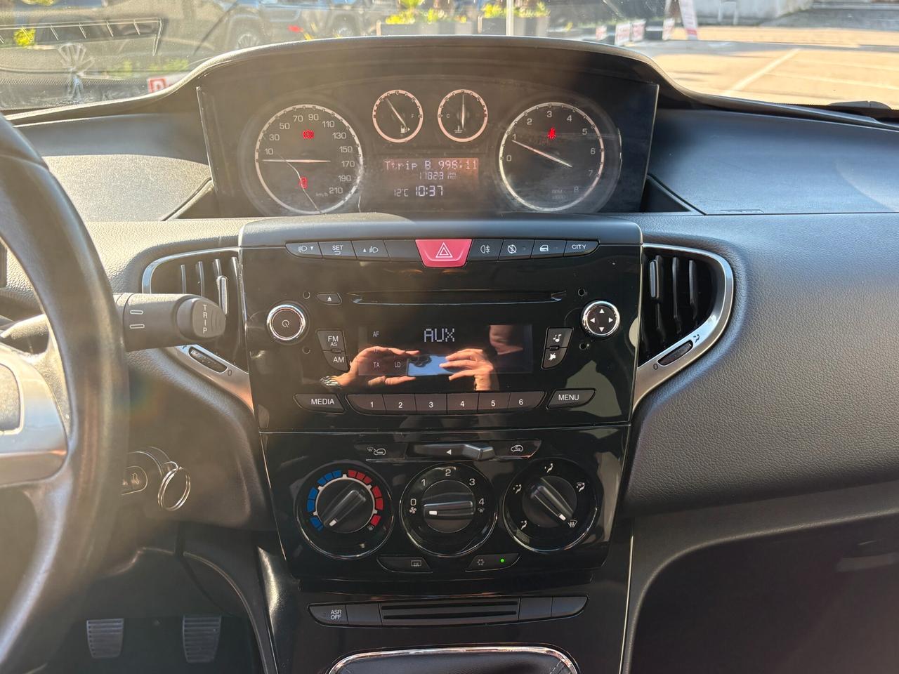 Lancia Ypsilon 1.2 69 CV 5 porte GPL Ecochic Silver