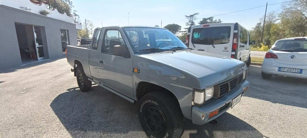 Nissan Pick Up 2.5 diesel 2 porte King Cab
