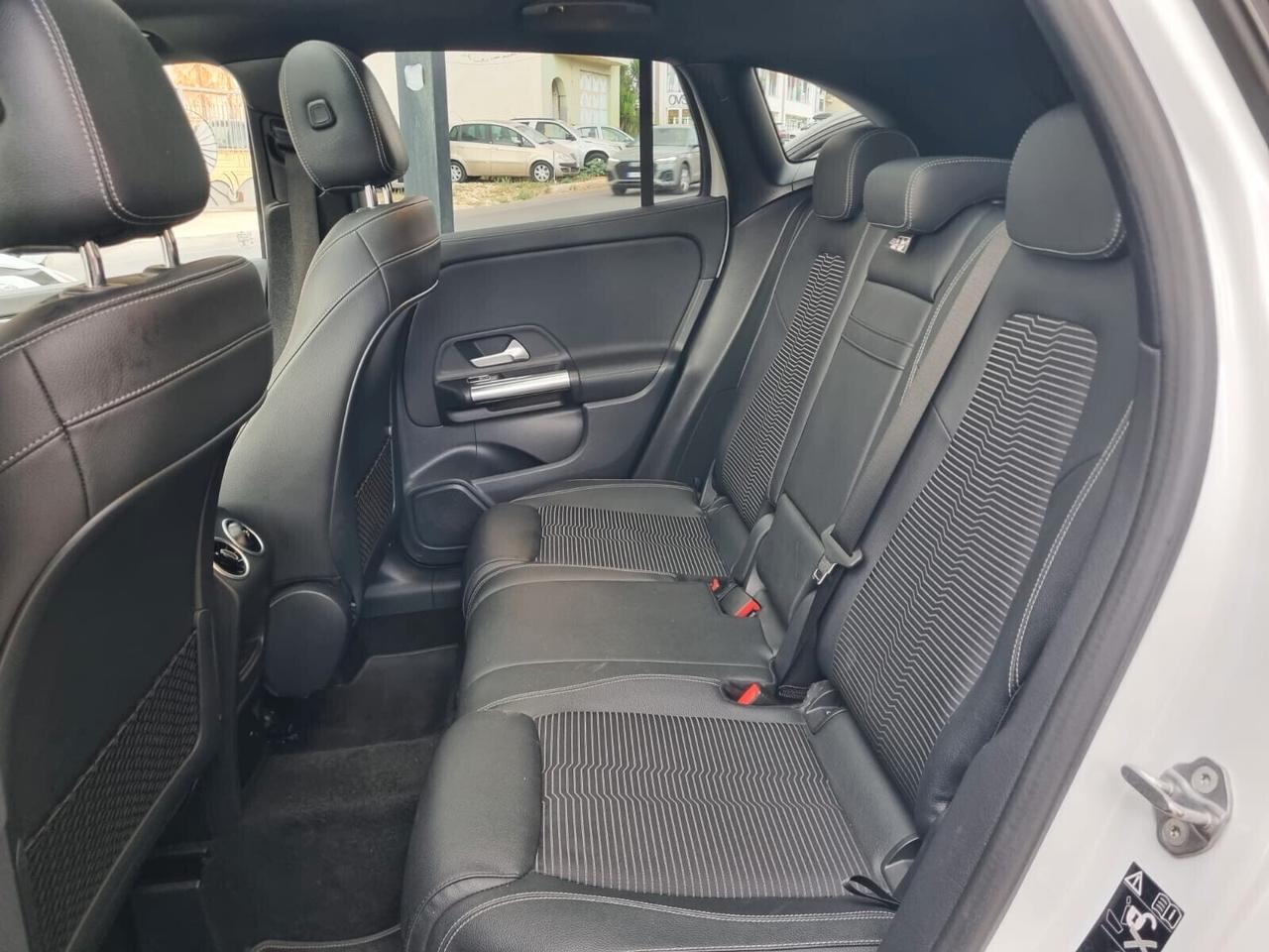 Mercedes-benz GLA 200 d Automatic Sport Plus TETTO APRIBILE