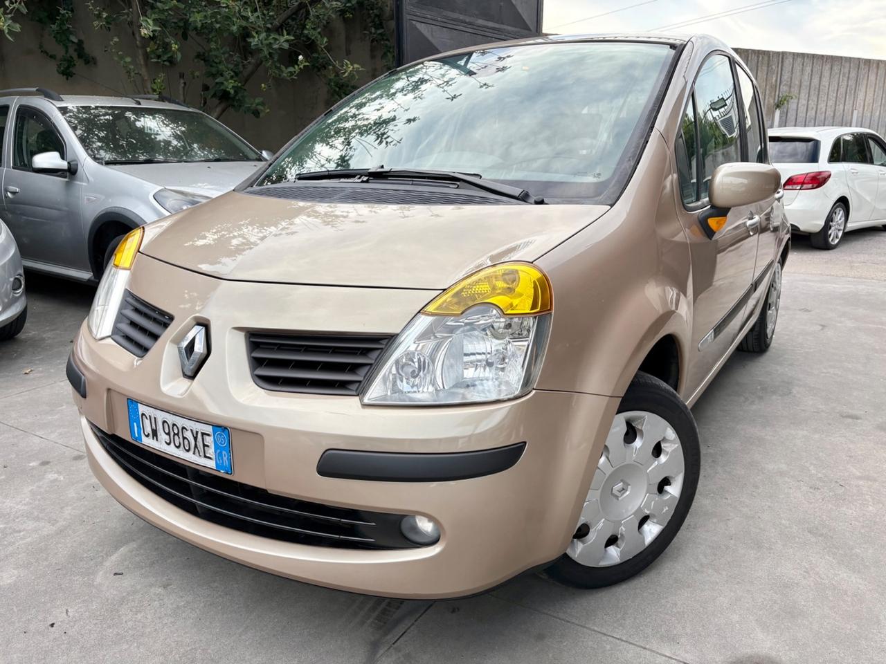 Renault Modus 1.2 66000km perta