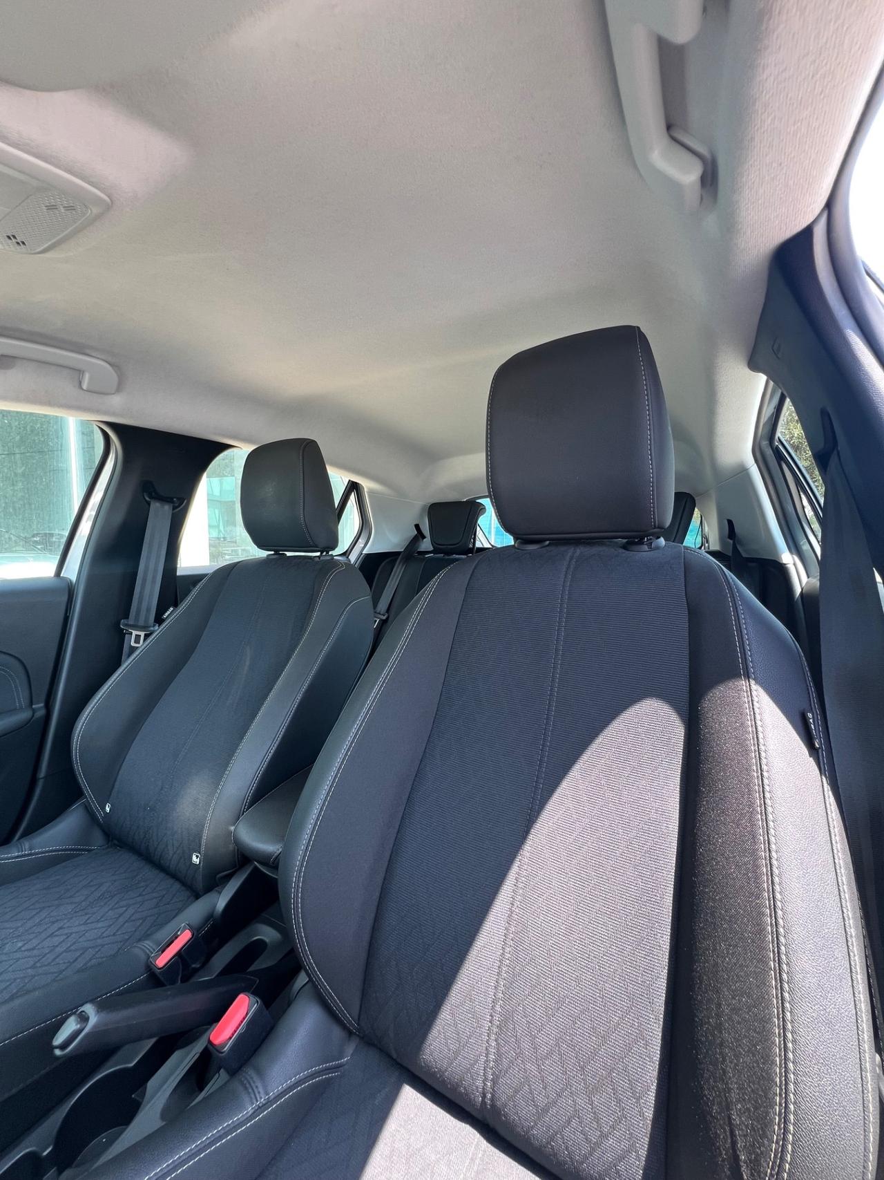Opel Corsa 1.5 D 100 CV Elegance - possibilità noleggio no scoring