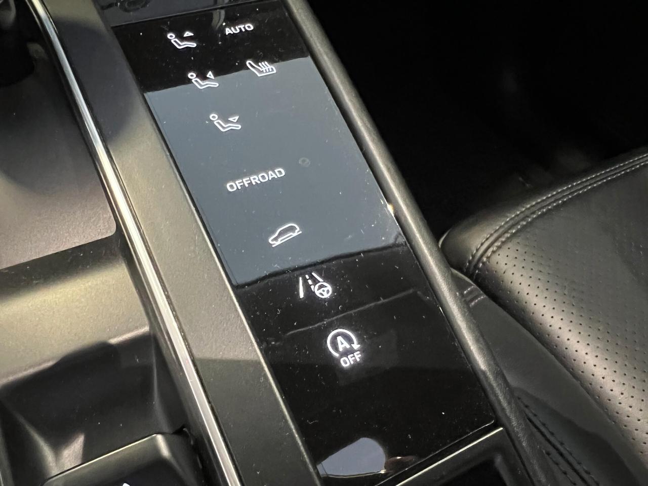Porsche Macan 2.0 PASM PNEUMATICHE