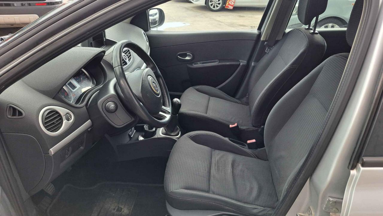 Renault Clio 1.2 16V 5 porte Dynamique