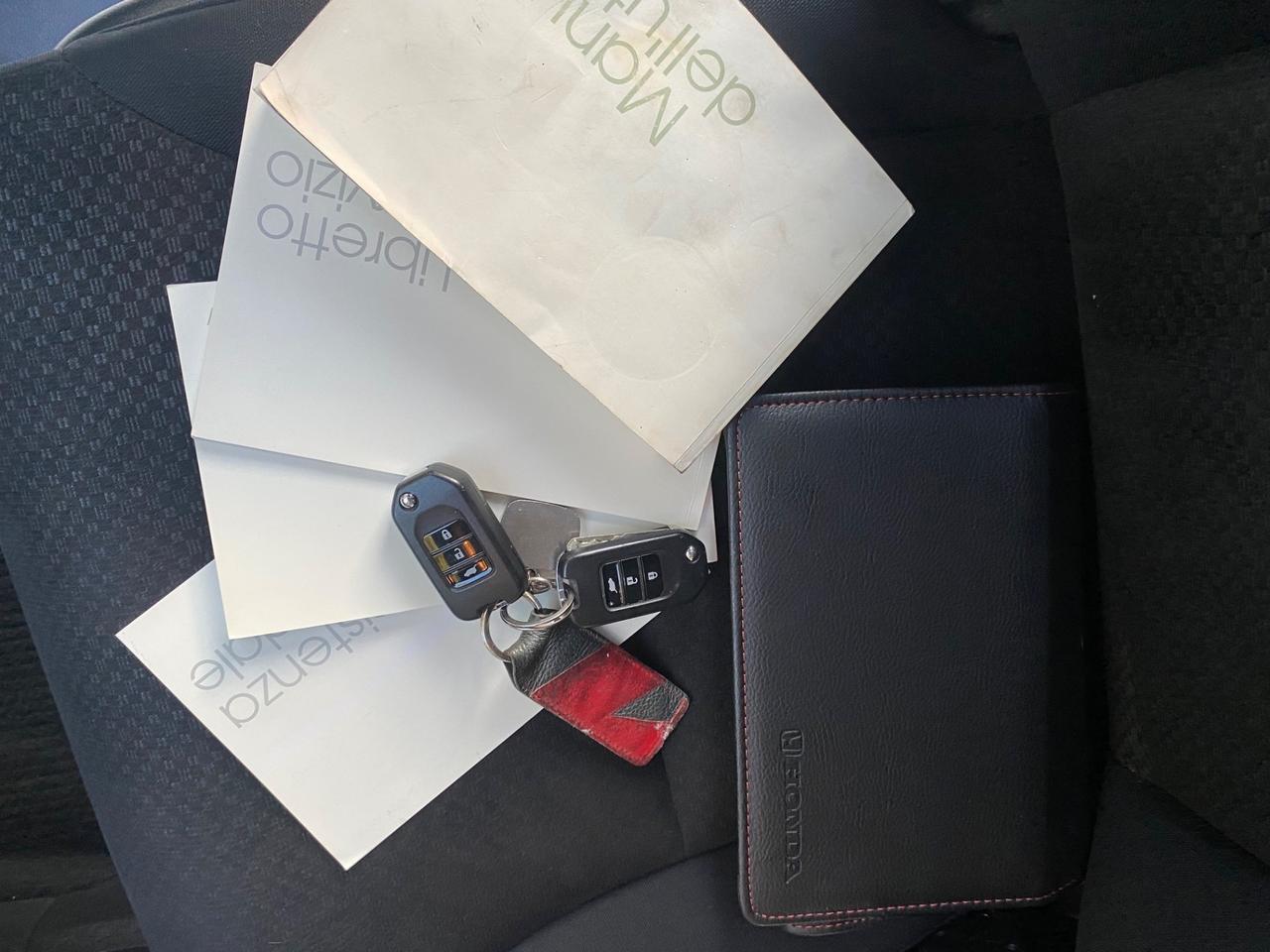 Honda CR-V 1.6 i-DTEC Elegance + Connect 2WD NEOPATENTATI!!!
