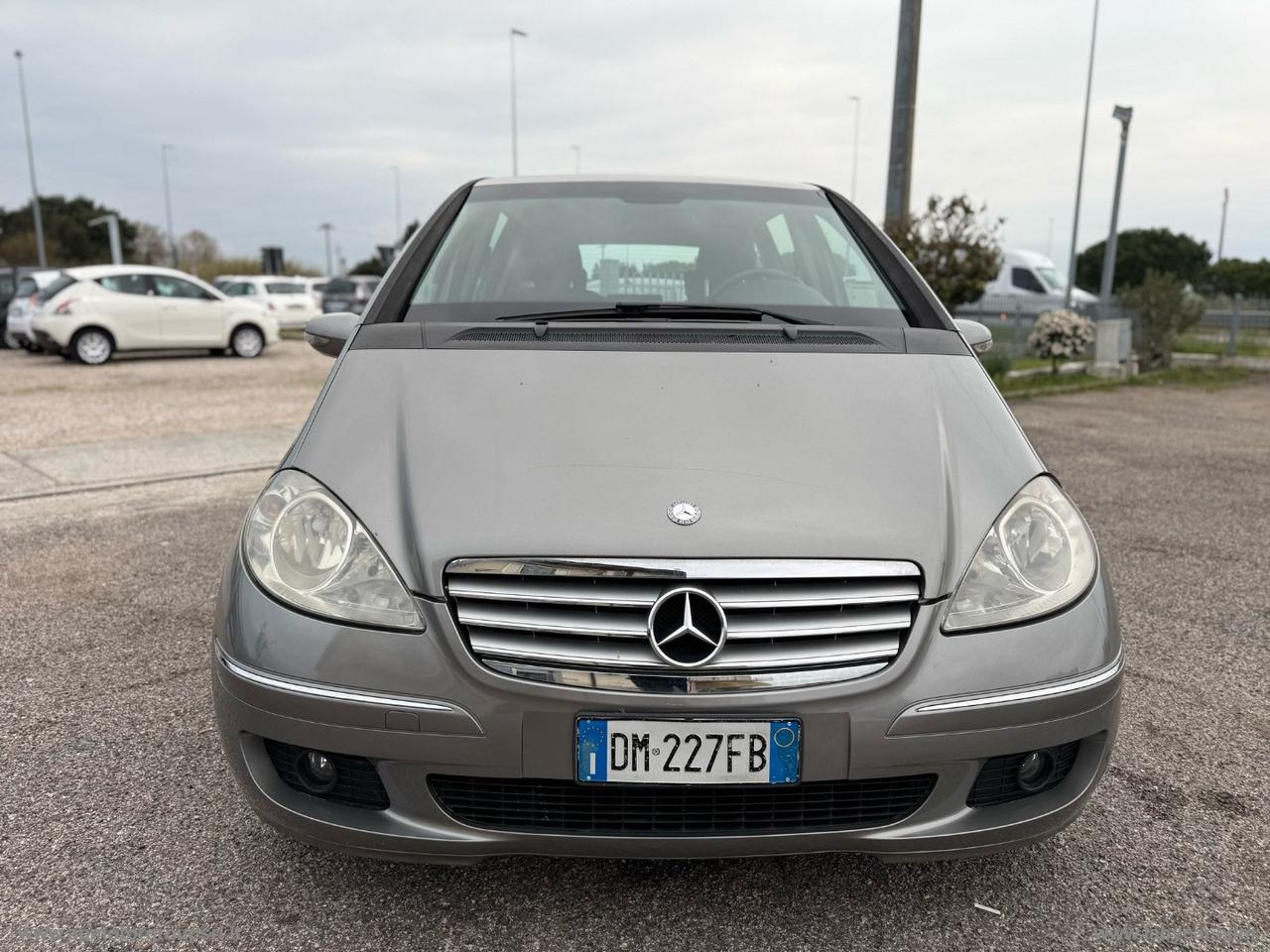 MERCEDES-BENZ A 180 CDI Elegance