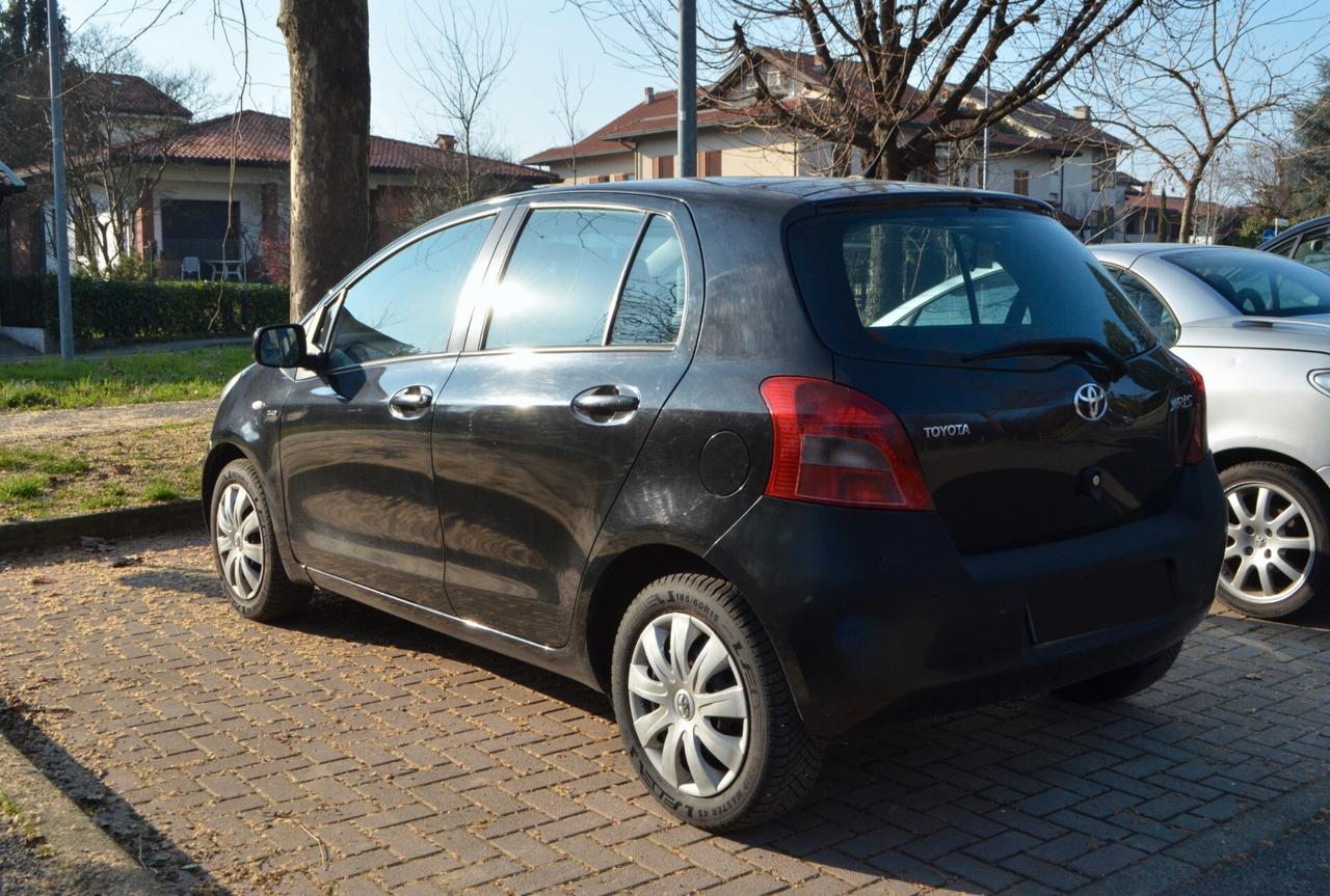 Toyota Yaris 1.4 D-4D 5 porte Navi