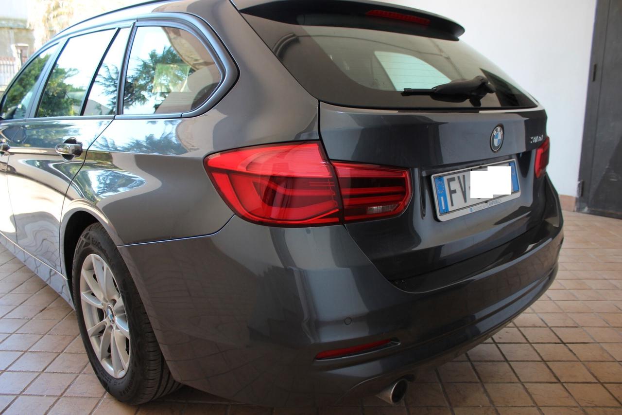 Bmw 318 318d Touring Business Advantage aut.