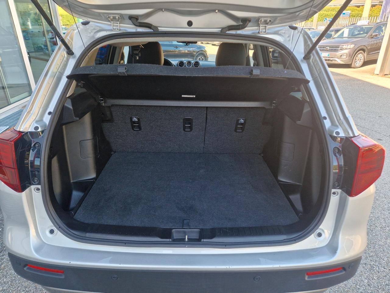 Suzuki Vitara 1.4 Hybrid Top