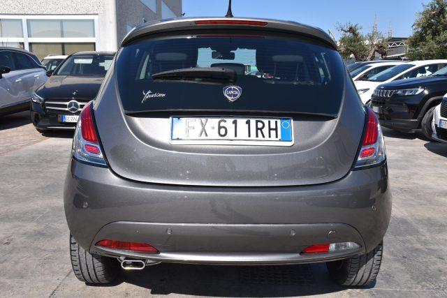 LANCIA Ypsilon 1.2 69 CV 5 porte Gold
