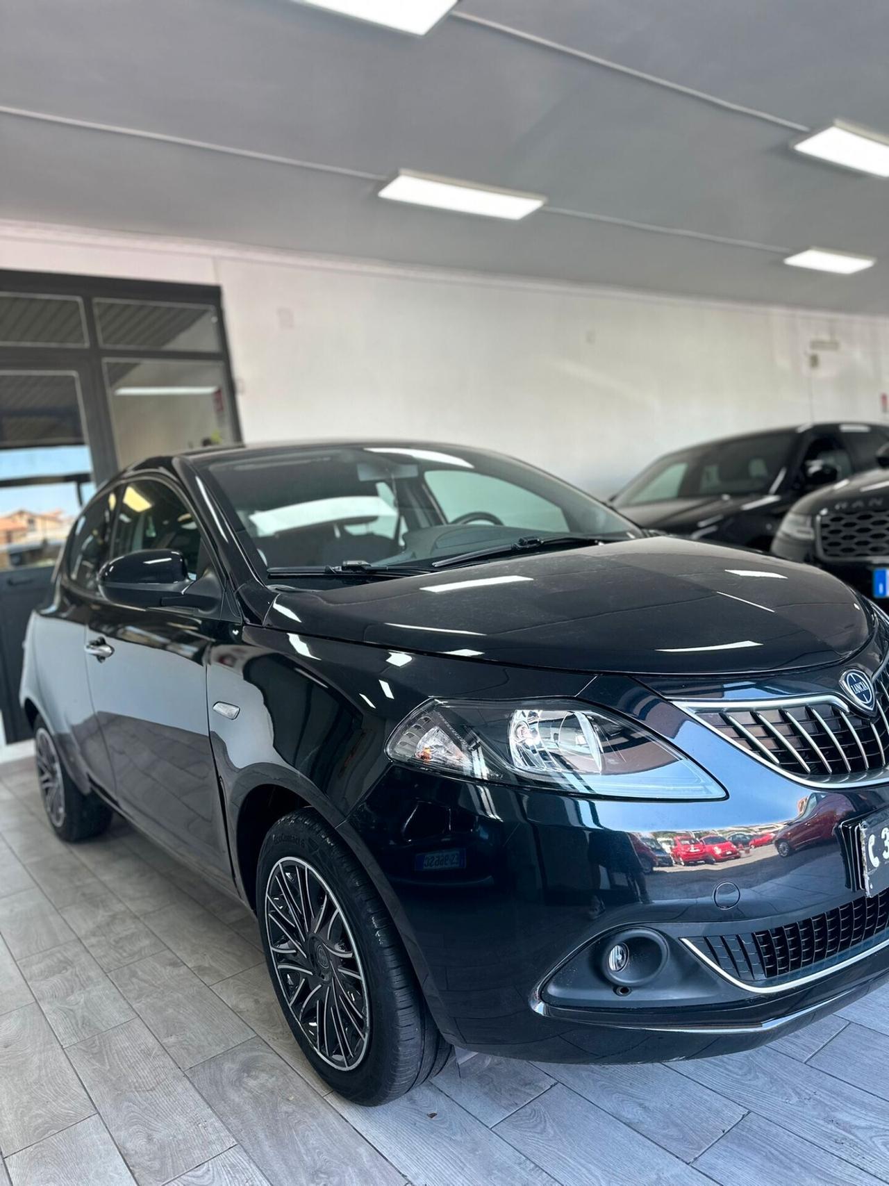 Lancia Ypsilon 1.0 FireFly 69cv Hybrid Ecochic Gold 2021