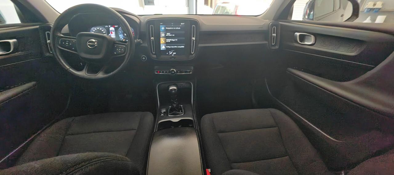 Volvo XC40 T3 Geartronic Momentum