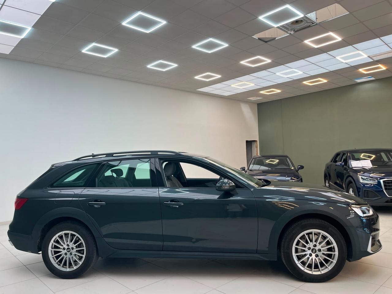 Audi A4 allroad V 2024 Quattro 40 2.0 tdi mhev 204cv s-tronic IVA ESPOSTA