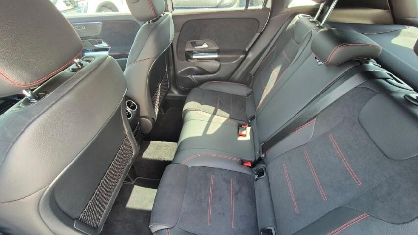 Mercedes-benz GLA 200 d Automatic AMG Premium - 2024