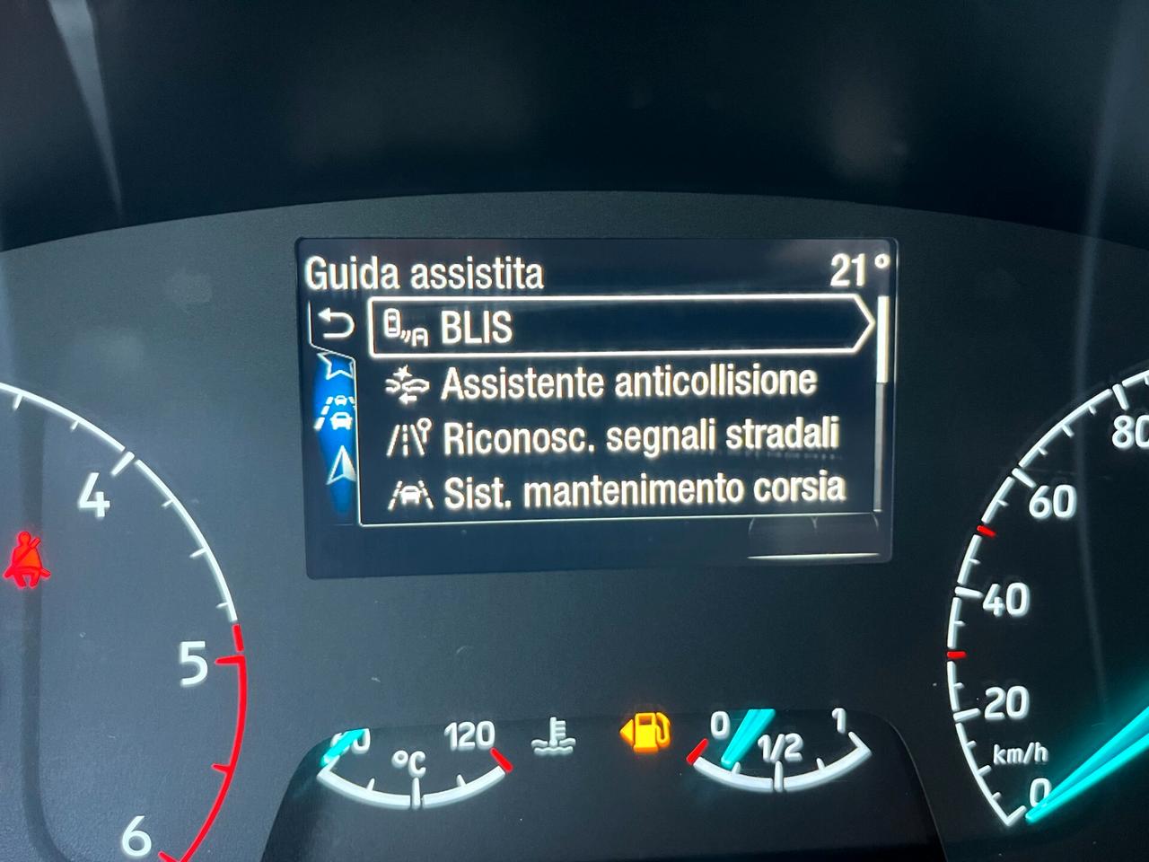 Ford Tourneo Custom 320 2.0 EcoBlue 150CV PC Titanium