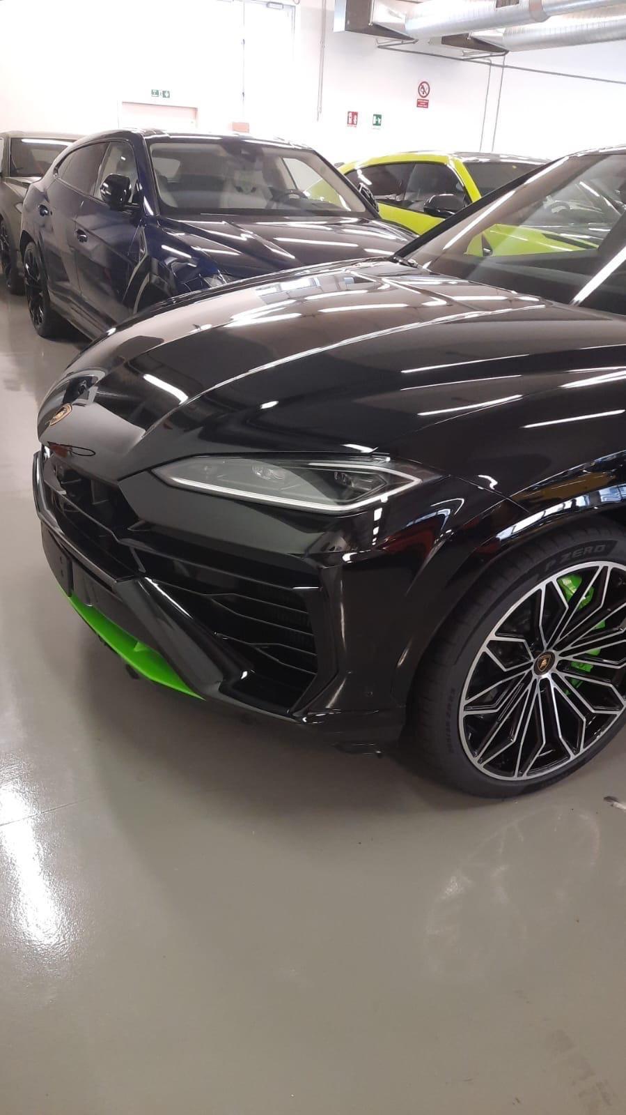 Lamborghini Urus 4.0 SE