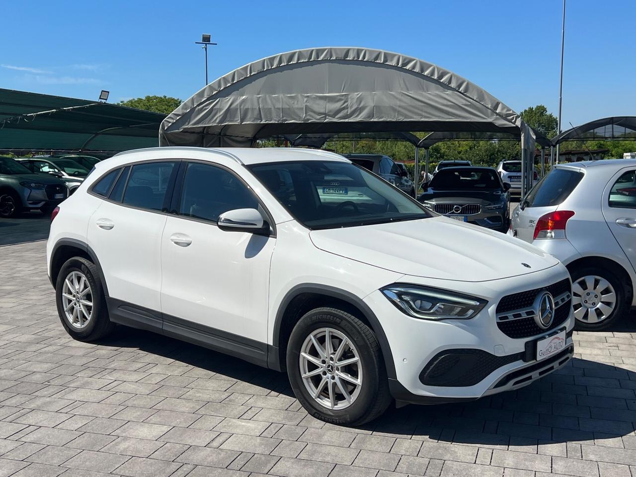 Mercedes-benz GLA 180 d Business FINANZIABILE