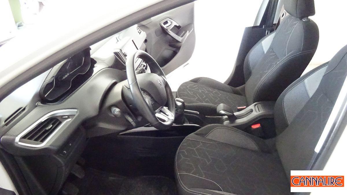 PEUGEOT - 2008 - PureTech 82 S&S Signature