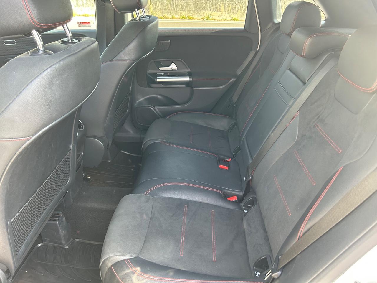 Mercedes-benz B 180 B 180 Automatic Premium
