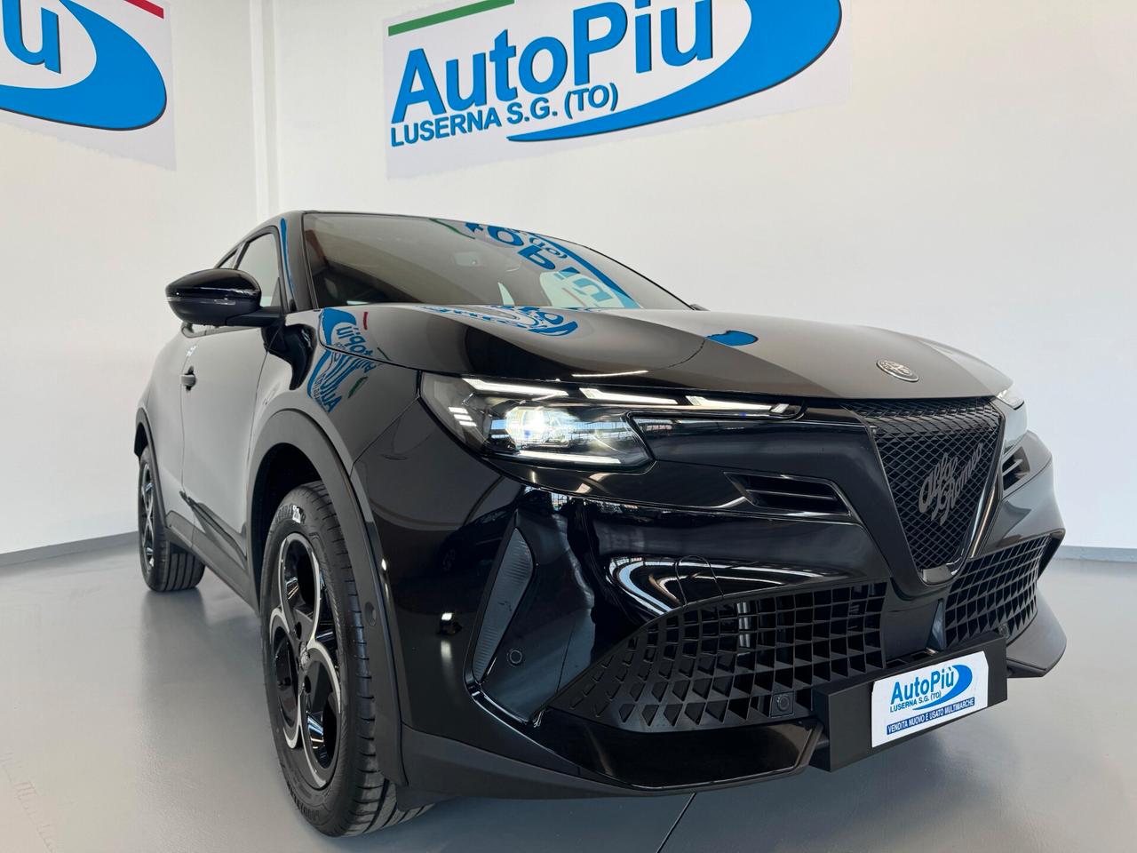 Alfa Romeo Junior ibrida 1.2 Pack Techno