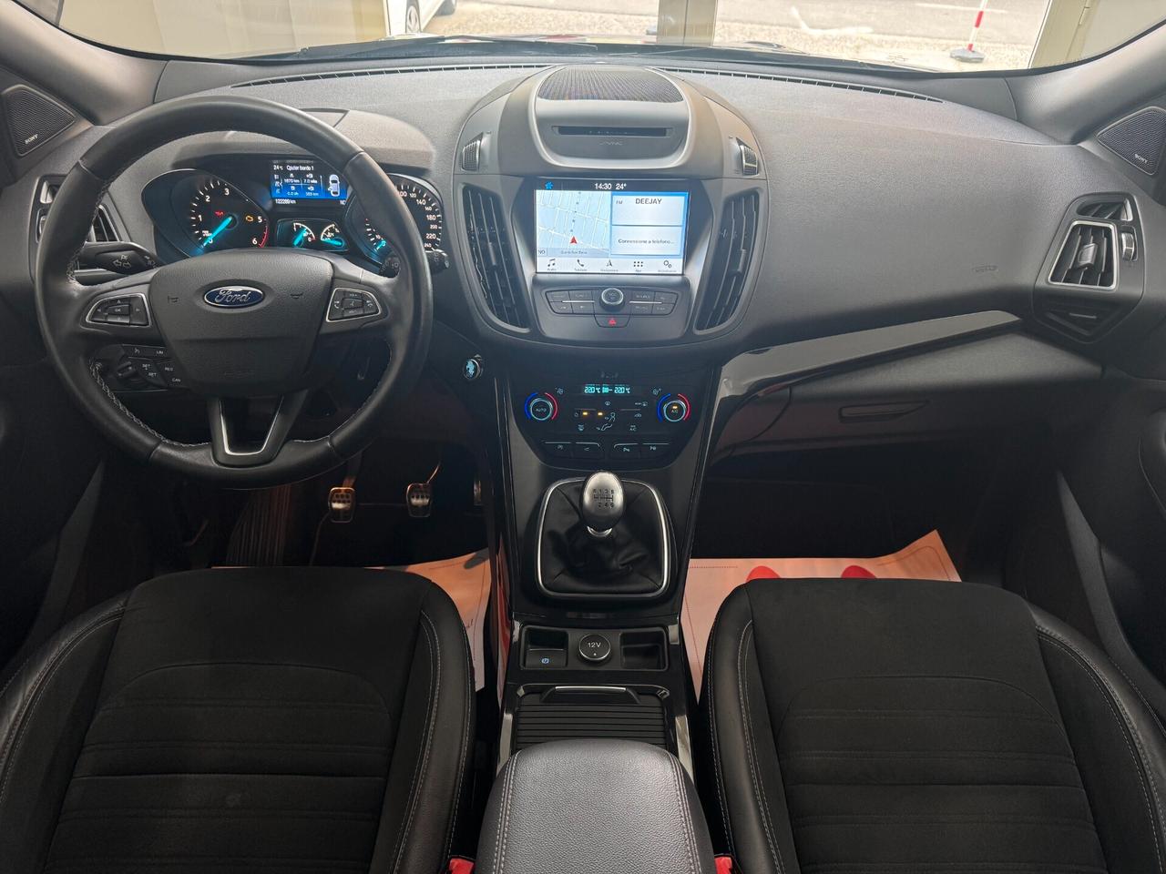 Ford Kuga ST-Line / 1.5 TDCI 120 CV 2WD / DIESEL