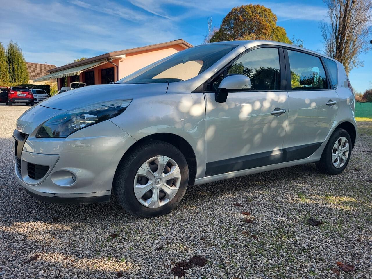 Renault Scenic Scénic X-Mod 1.5 dCi 105CV Confort