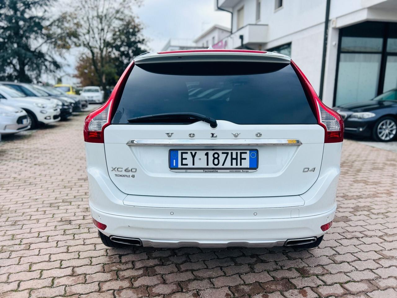 Volvo XC 60 XC60 D4 Geartronic R-design Momentum