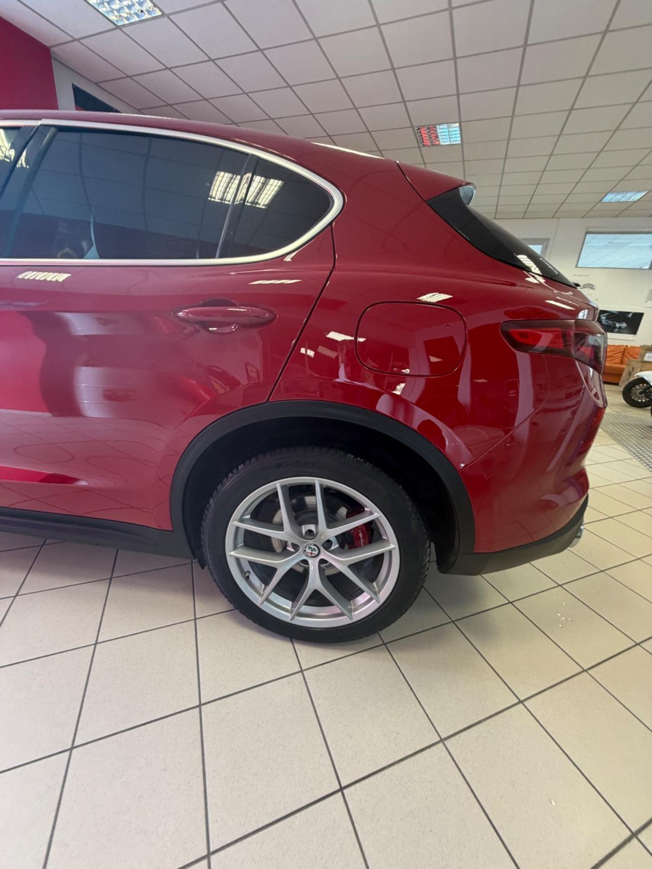 Alfa Romeo Stelvio 2.0 Turbo 280 CV AT8 Q4 First Edition