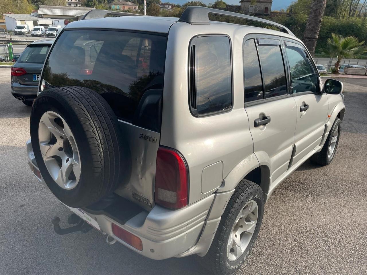 Suzuki Grand Vitara 2.0 TDI .