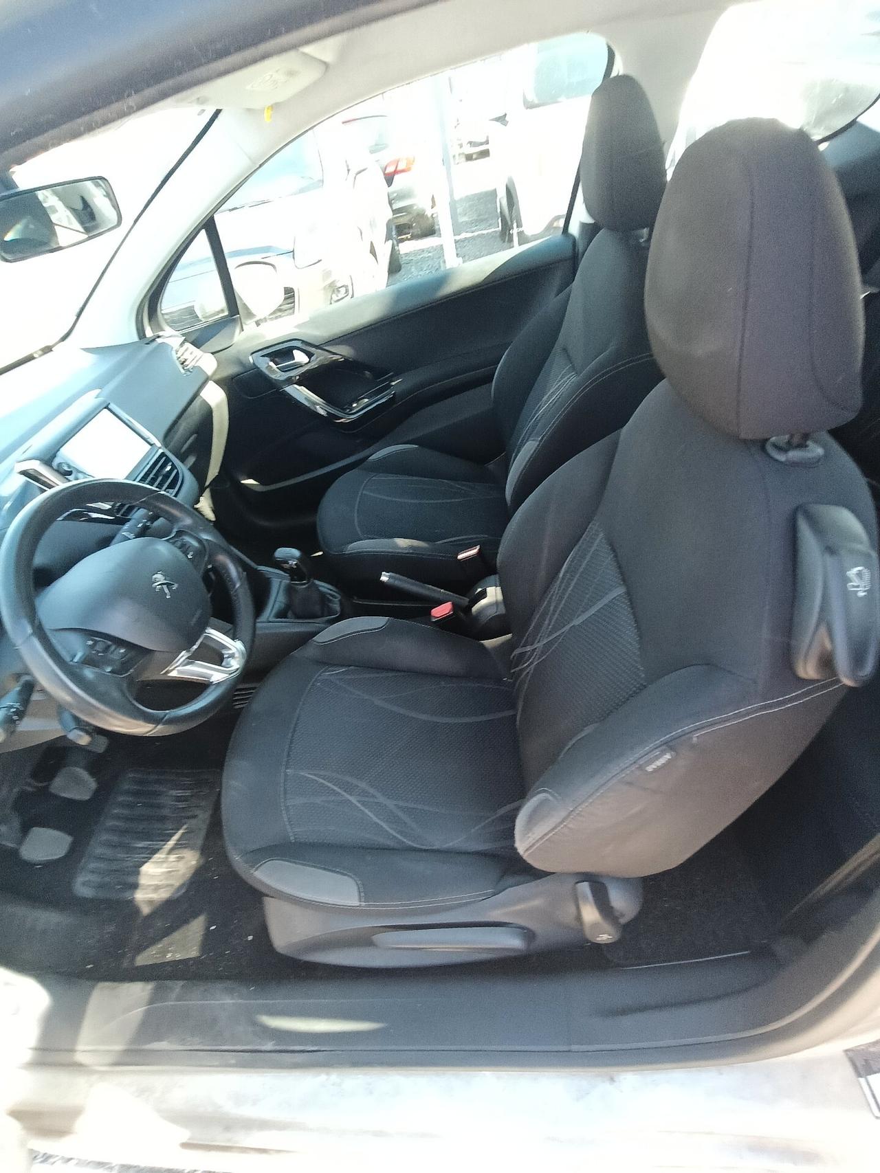 Peugeot 208 PureTech 82 3 porte Active