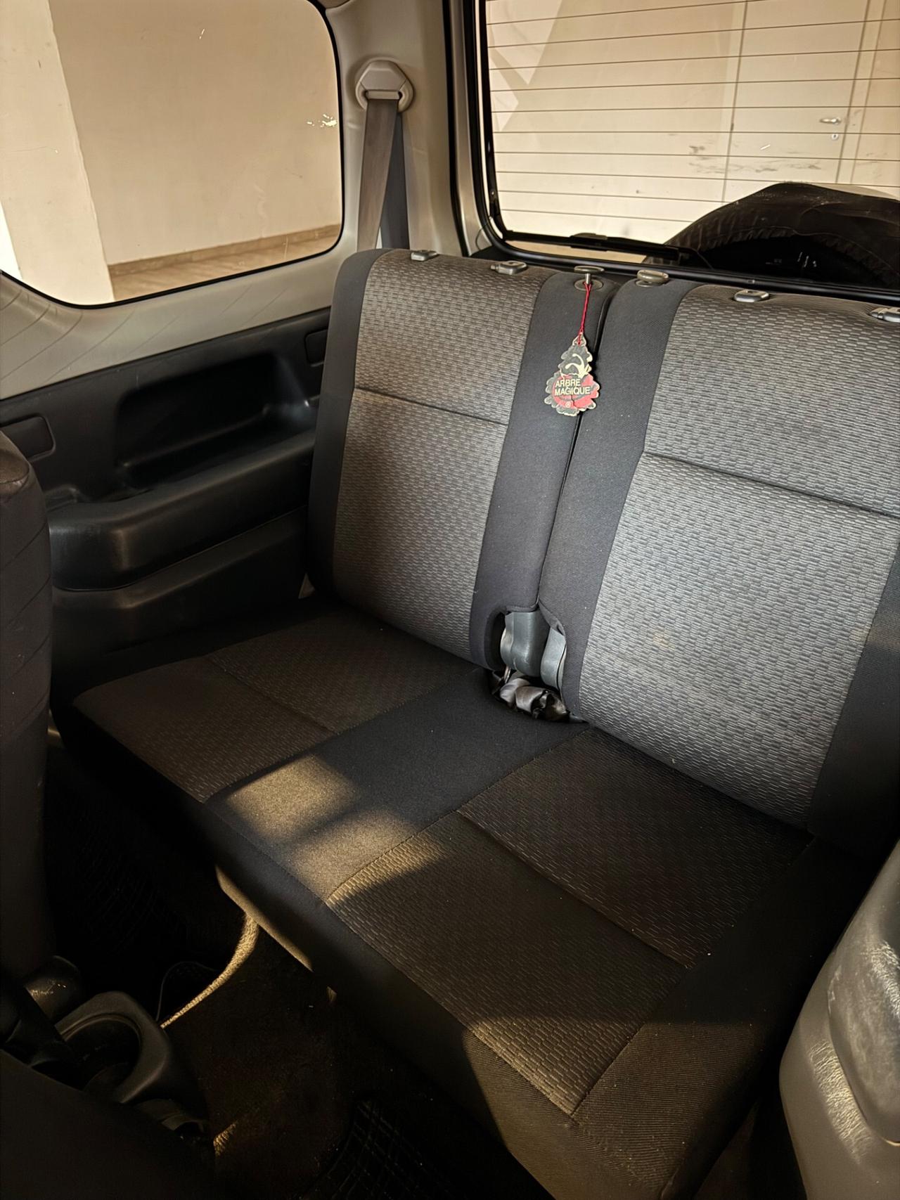 Suzuki Jimny 1.5 DDiS cat 4WD JLX Più